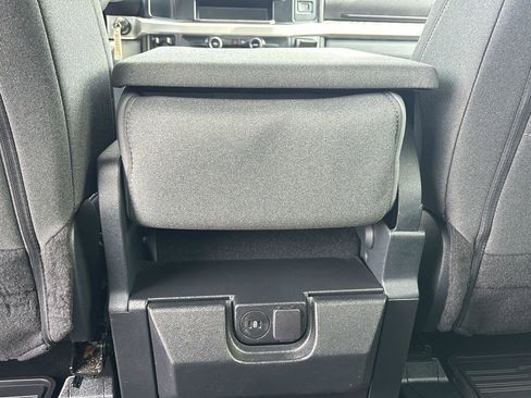 Used 2025 Ford F250 XLT AWD/4WD image 21