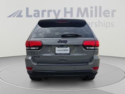 Used 2019 Jeep Grand Cherokee Laredo