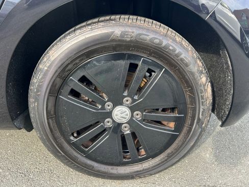 Used 2019 Volkswagen e-Golf SE image 52