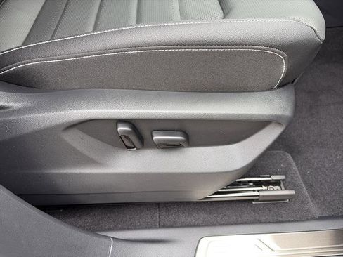 New 2026 Volkswagen Atlas SEL image 9