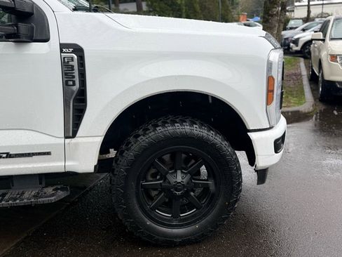 Used 2024 Ford F350 XLT image 18