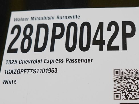 Used 2025 Chevrolet Express 3500 LT w/ LT Preferred Equipment Group RWD image 26