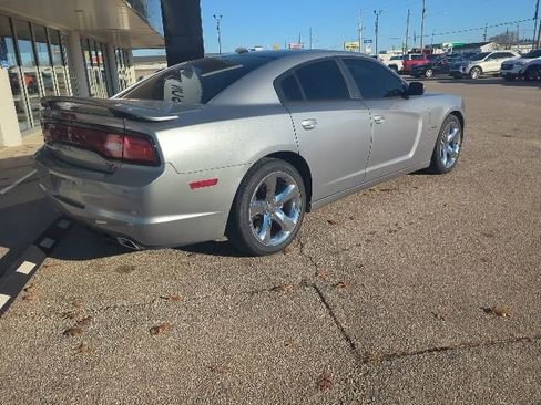 Used 2014 Dodge Charger R/T image 7
