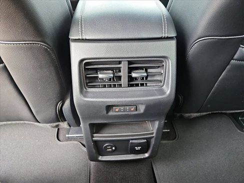 Used 2022 Ford Edge ST w/ Equipment Group 401A image 18