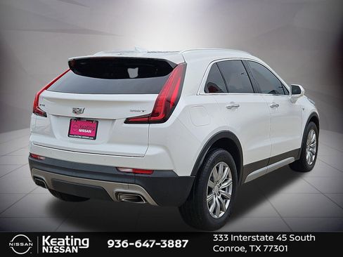 Used 2020 Cadillac XT4 Premium Luxury FWD image 3