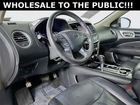 Used 2013 Nissan Pathfinder SV image 10