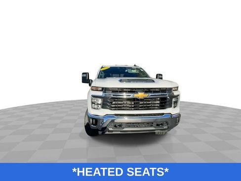 Used 2024 Chevrolet Silverado 2500 LT w/ Safety Package image 4