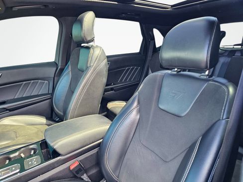 Used 2019 Ford Edge ST w/ Equipment Group 401A AWD/4WD image 18