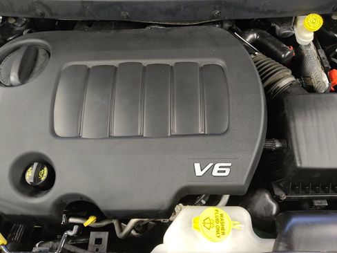 Used 2017 Dodge Journey SXT image 30