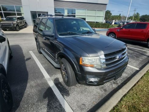 Used 2016 Ford Expedition XLT image 8
