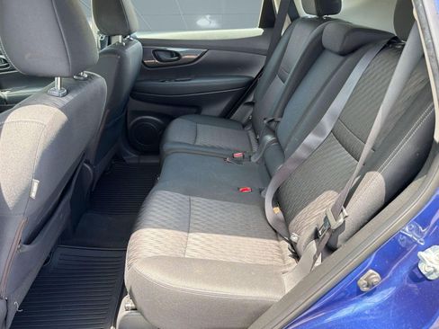 Used 2019 Nissan Rogue S AWD/4WD image 14