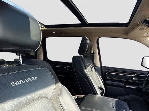 Used 2019 RAM 1500 Laramie image 30
