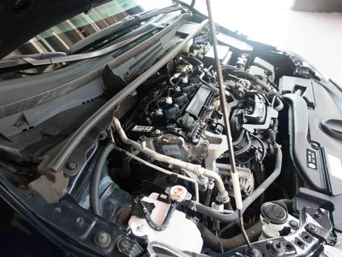 Used 2024 Toyota Corolla LE FWD image 31