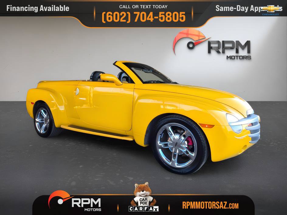 Used 2004 Chevrolet SSR w/ Preferred Equipment Group RWD image 17