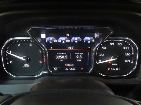 Used 2022 GMC Sierra 3500 Denali w/ Denali Ultimate Package image 36