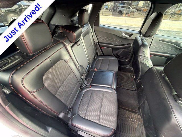 Used 2023 Ford Escape ST-Line w/ Tech Pack #1 AWD/4WD image 34