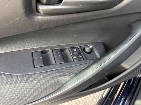 Used 2025 Toyota Corolla LE FWD image 18