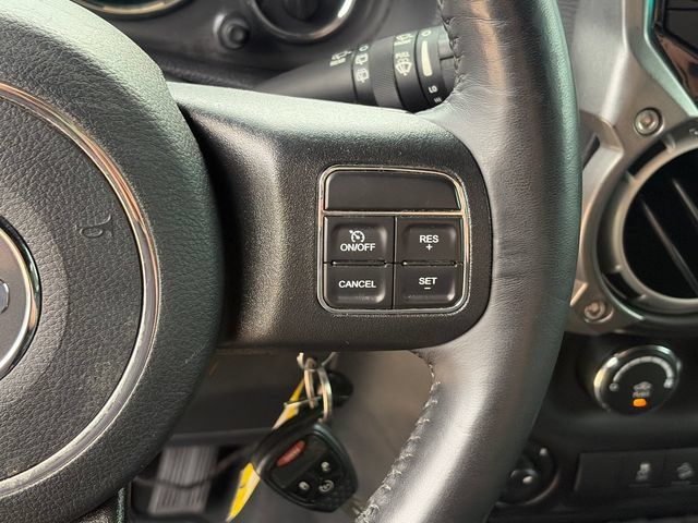 Used 2018 Jeep Wrangler Unlimited Rubicon w/ Connectivity Group AWD/4WD image 27