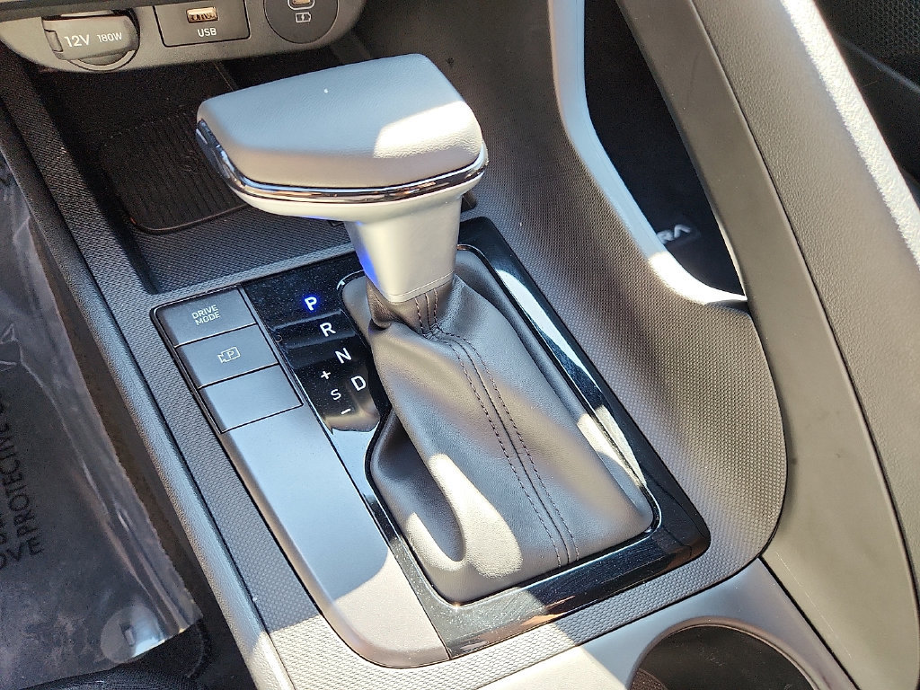 Used 2026 Hyundai Elantra Sport FWD image 14