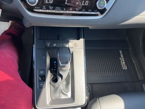 Certified 2026 Toyota Corolla Cross XLE w/ Convenience Package image 27