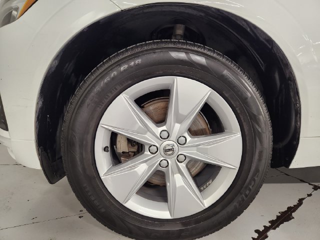 Used 2022 Volvo XC60 B5 Momentum AWD/4WD image 8