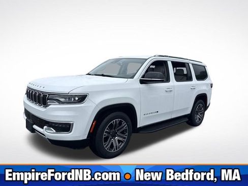 Used 2024 Jeep Wagoneer Series II w/ Flexible Seating Group AWD/4WD image 1