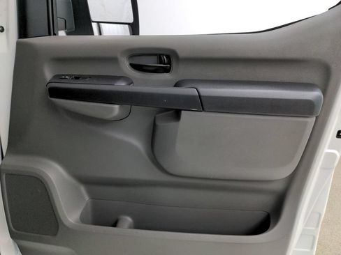Used 2020 Nissan NV 2500 S RWD image 28