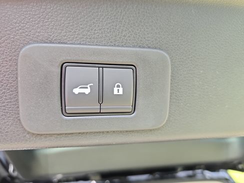 New 2025 Nissan Murano SV image 13