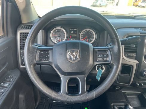 Used 2018 RAM 2500 Tradesman w/ Chrome Appearance Group image 10