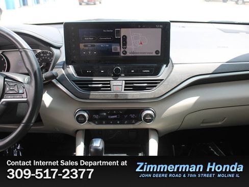 Used 2023 Nissan Altima 2.5 SL AWD/4WD image 16