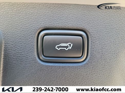 New 2026 Kia Sportage EX w/ EX Panorama Roof Package FWD image 11