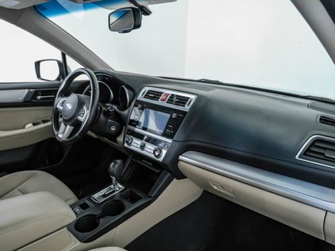 Used 2016 Subaru Legacy 2.5i Premium AWD/4WD image 10