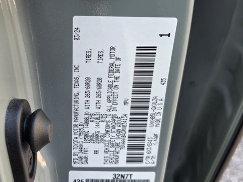 Used 2024 Toyota Sequoia Limited AWD/4WD image 37