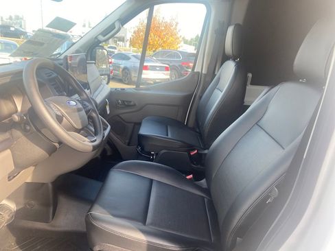 New 2026 Ford Transit 250 148 Medium Roof Extended AWD w/ Load Area Protection Package image 15