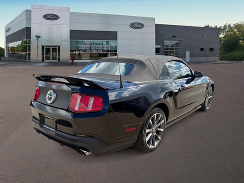 Used 2012 Ford Mustang GT Premium w/ Electronics Pkg RWD image 10