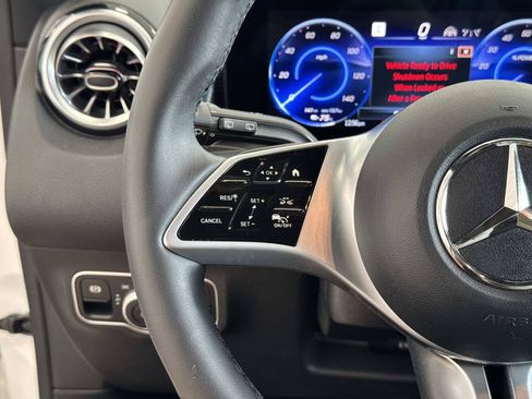Certified 2025 Mercedes-Benz EQB 300 4MATIC image 21