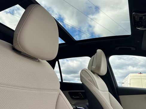 New 2026 Mercedes-Benz GLC 300 300 image 17