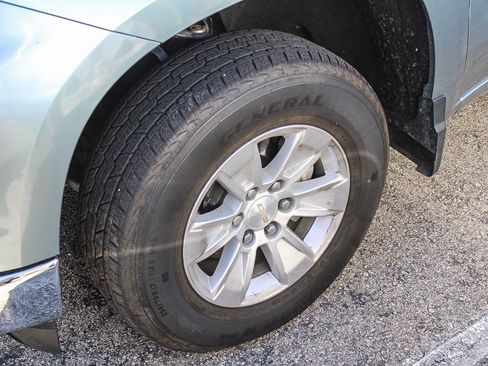 Used 2024 Chevrolet Silverado 1500 LT image 6