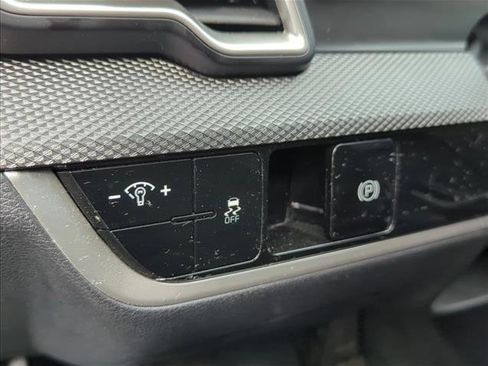 Used 2023 Kia Sportage LX AWD/4WD image 7