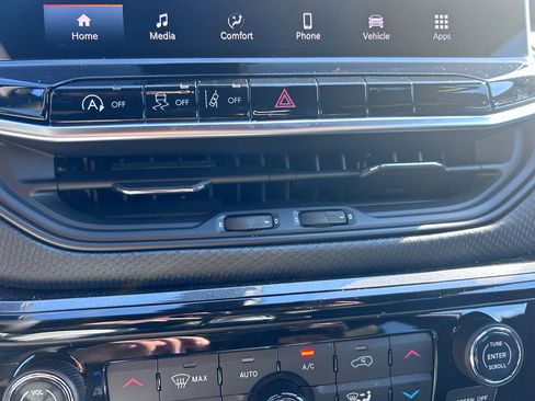 New 2026 Jeep Compass Latitude image 27