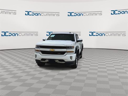 Used 2018 Chevrolet Silverado 1500 LT w/ All Star Edition image 3