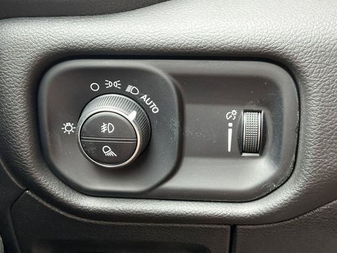 Used 2025 RAM 1500 Big Horn AWD/4WD image 18