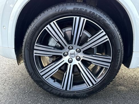 Used 2024 Volvo XC90 B6 Ultimate w/ Protection Package image 12