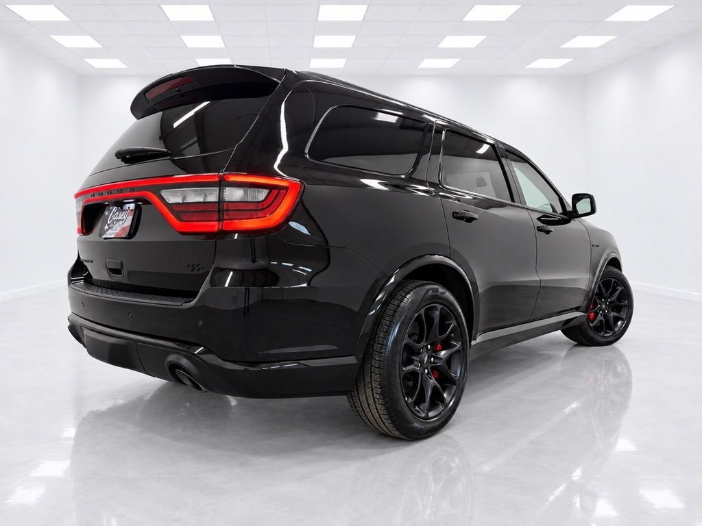 Used 2023 Dodge Durango R/T w/ Tow 'N Go Package AWD/4WD image 11
