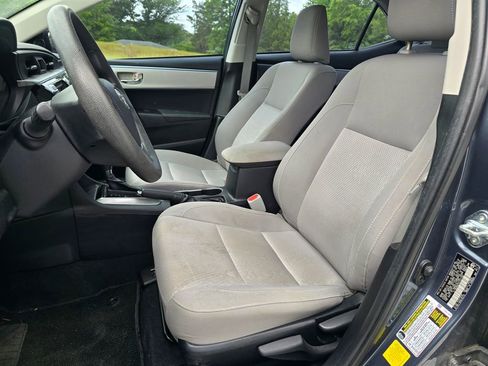 Used 2014 Toyota Corolla LE FWD image 18