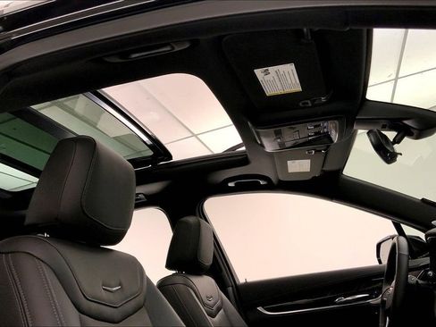Used 2023 Cadillac XT6 Premium Luxury w/ Technology Package AWD/4WD image 26