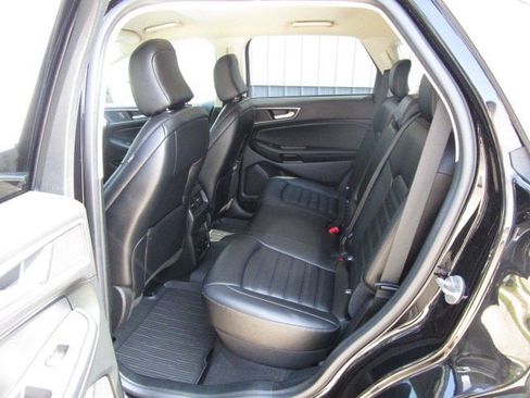 Used 2023 Ford Edge SEL w/ Convenience Package image 10