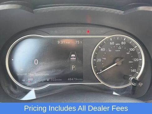 Used 2025 Nissan Versa SR FWD image 9