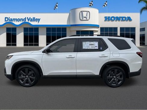 New 2026 Honda Pilot Sport image 5