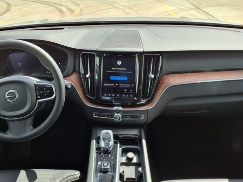 Certified 2023 Volvo XC60 B5 Ultimate w/ Climate Package FWD image 23